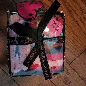 Betsey Johnson cozy socks